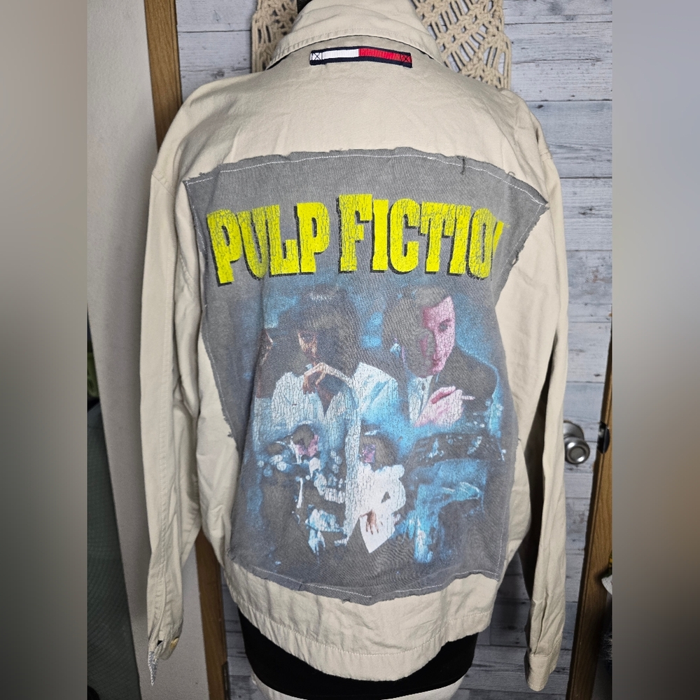 Vtg Y2K Tommy Hilfiger Beige Pulp Fiction Graphic Cotton Windbreaker Jacket